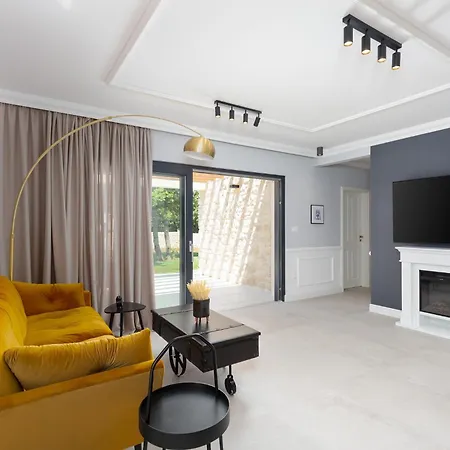 Frame West - New Build In Istria With Private Pool
