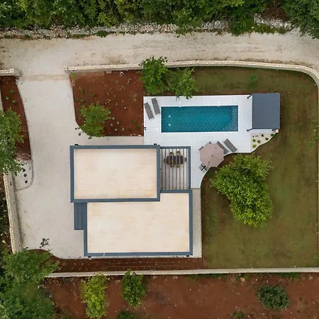 Frame West - New Build In Istria With Private Pool * Butkovici (Istria)